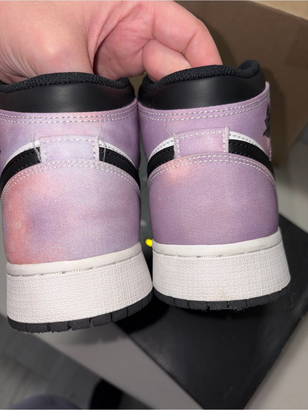 Nike Air Jordan 1 Mid SE GS Bleached Coral Black White DM6216-001 - Picture 6 of 12